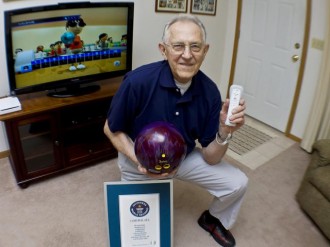 Дядка на 85 лета влиза в геймърския Гинес   