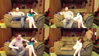 Мъж съблича жена си пред PS4 услугата The Playroom, екстрата банната от Twitch