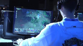 Про геймърите в League of Legends със забрана да стриймват други игри