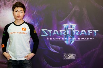 И StarCraft II геймър получи статус на професионален атлет в САЩ