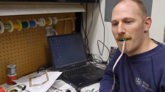 Какво правят инженерите във Valve – или как можем да цъкаме игри с език и задник