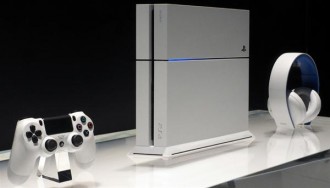 PlayStation 4 номер едно в САЩ за пети пореден месец