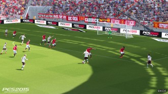 Konami защитава микроплащанията в PES 2015