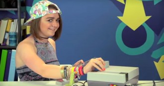 Вижте как Аря Старк и деца-позьори реагират на 8-битово Nintendo